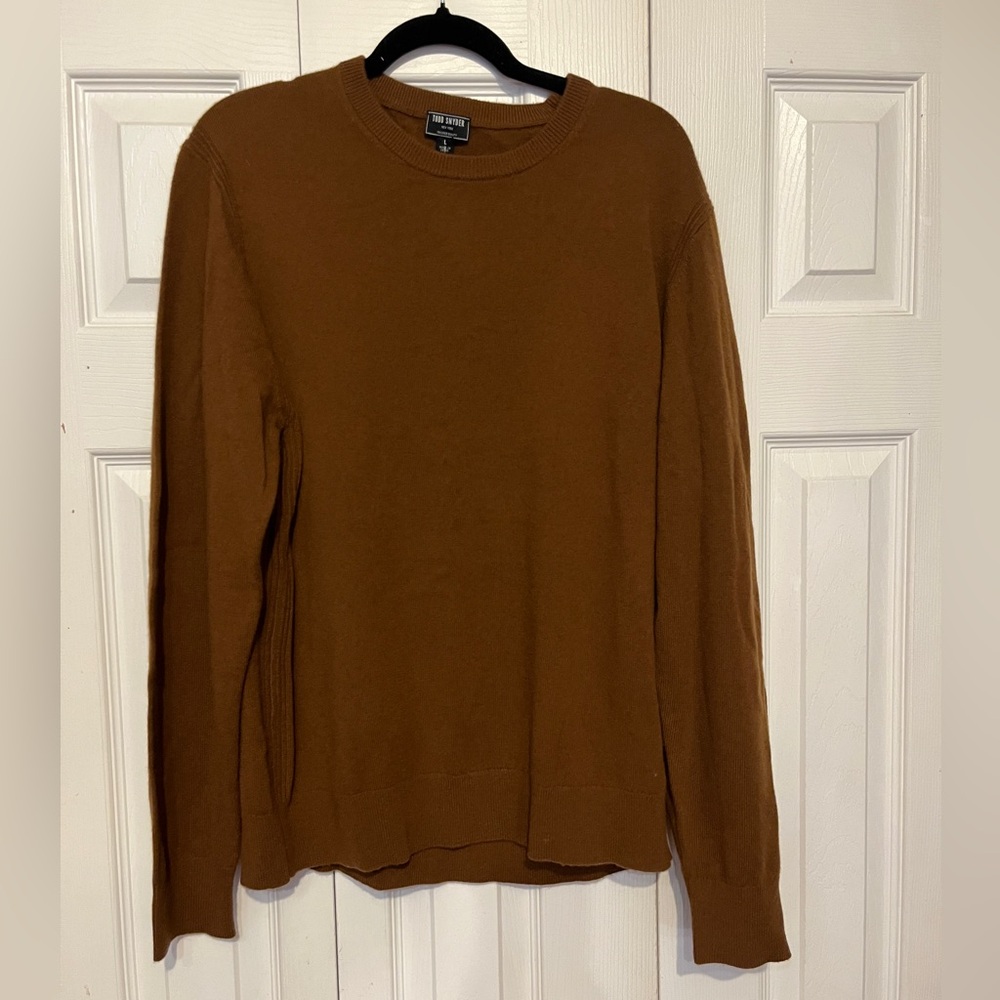 Todd Snyder 100% cashmere warm brown Carmel sweater men’s NWT crew neck ribbed